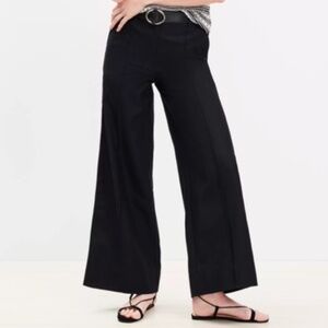 Ann Taylor LOFT Black Pintucked Wide Leg Pants Trousers Size 6 Pre-Loved